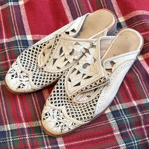 Free people paramount mule shoe